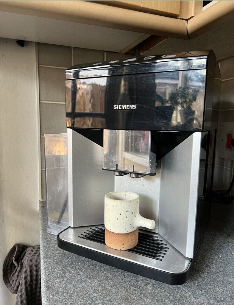 Siemens TQ503GB1 EQ.500 Bean to Cup 